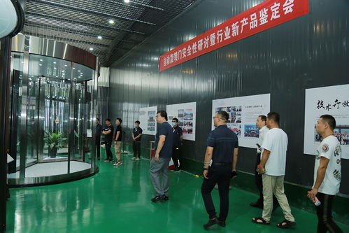 锐泽展箱回缩防夹人两翼自动旋转门 以创新科技引领行业安全新标准